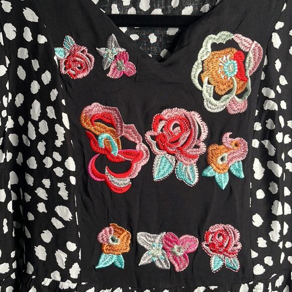 Kirundo Black and White Embroidered Tunic Dress Size Medium - Picture 4 of 10